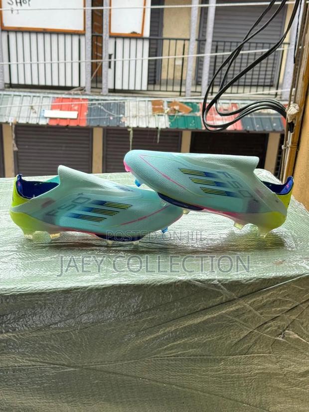 Football Shoes and Boots Size 40 to 45