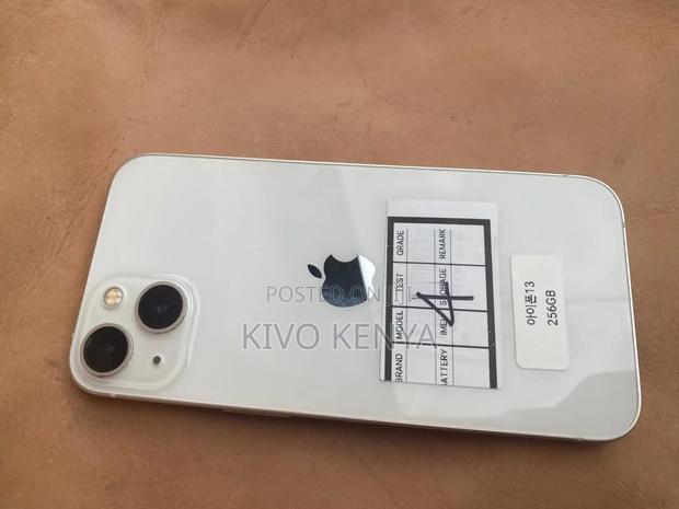 Apple iPhone 13 128 GB White - thumbnail 2