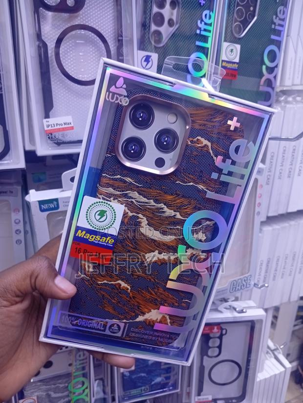 iPhone 16 Pro Max Blue and Gold "Wave" Design Cover - thumbnail 2