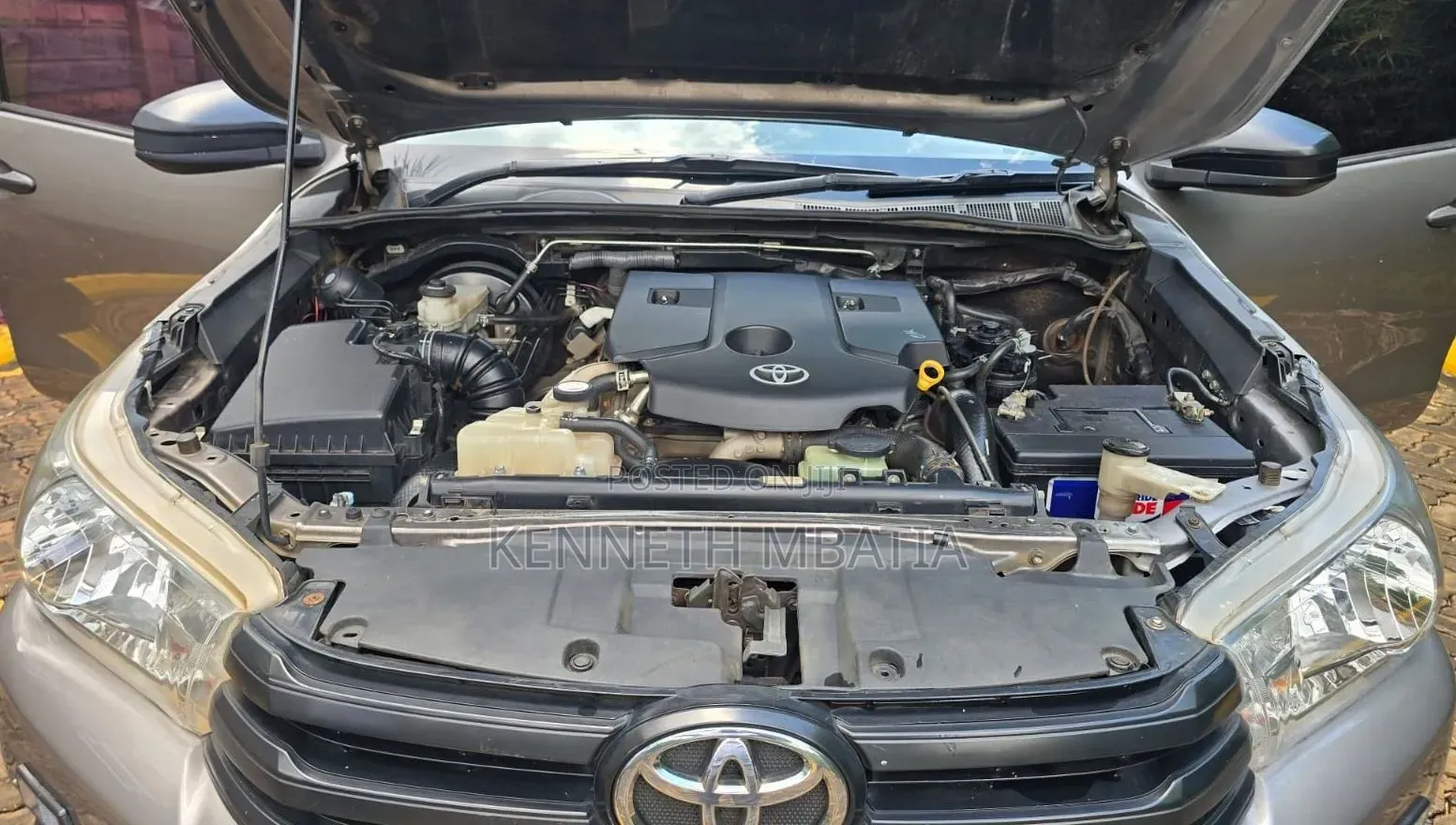Toyota Hilux 2020 Gray