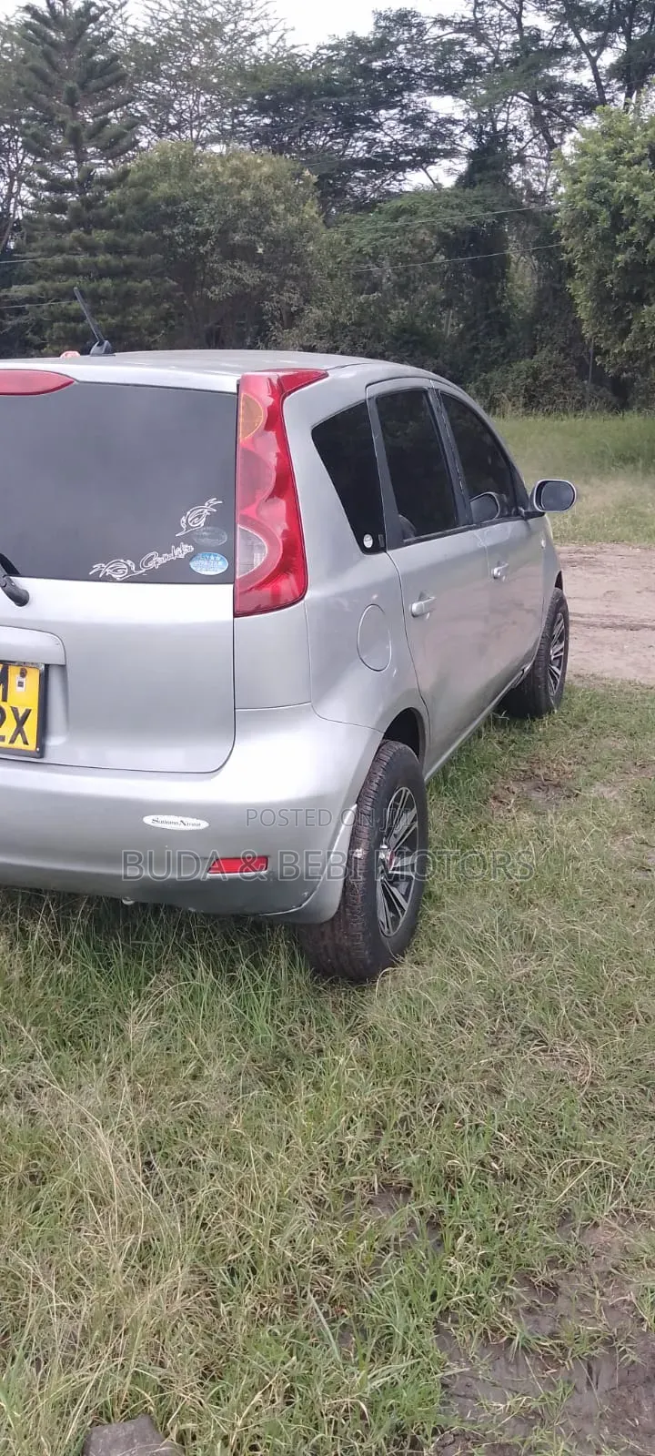Nissan Note 2011 Silver