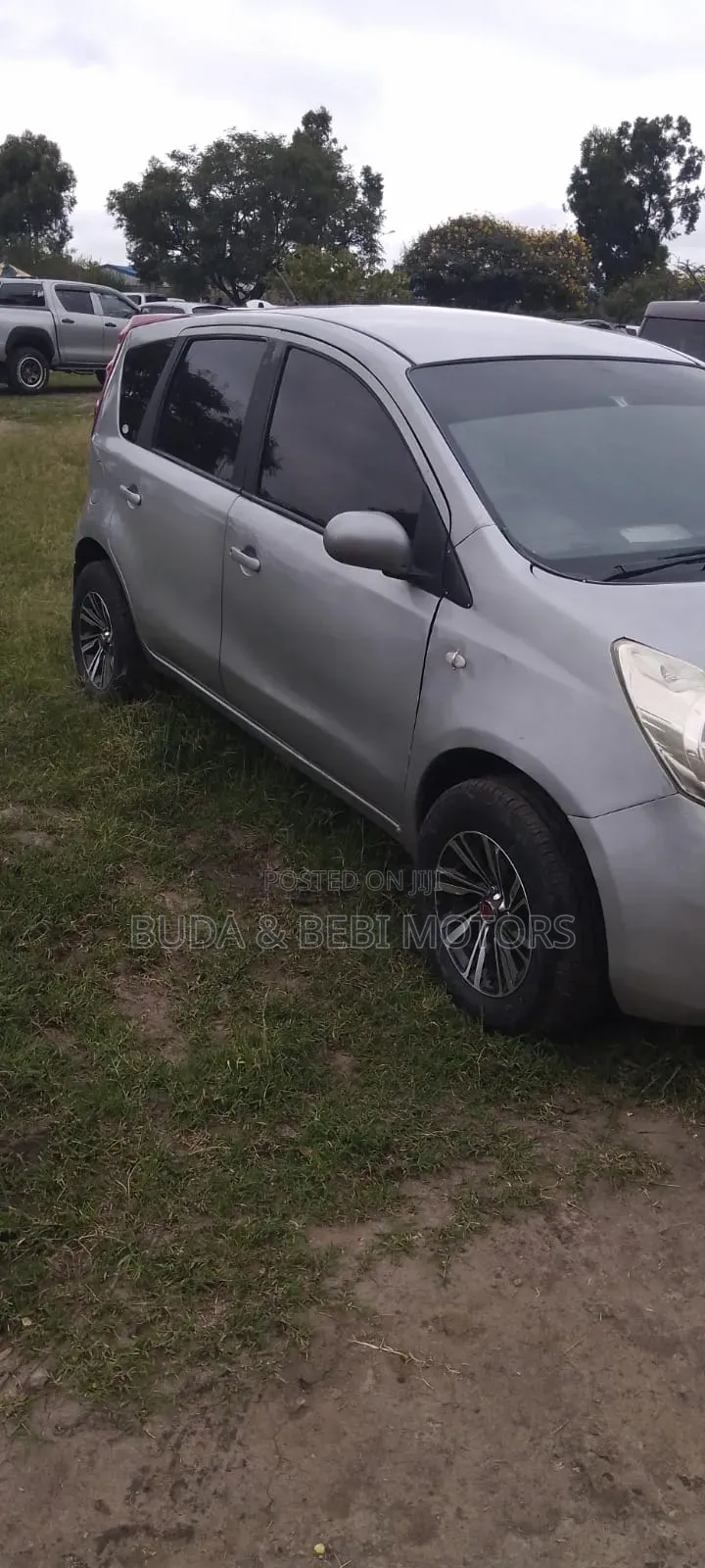 Nissan Note 2011 Silver