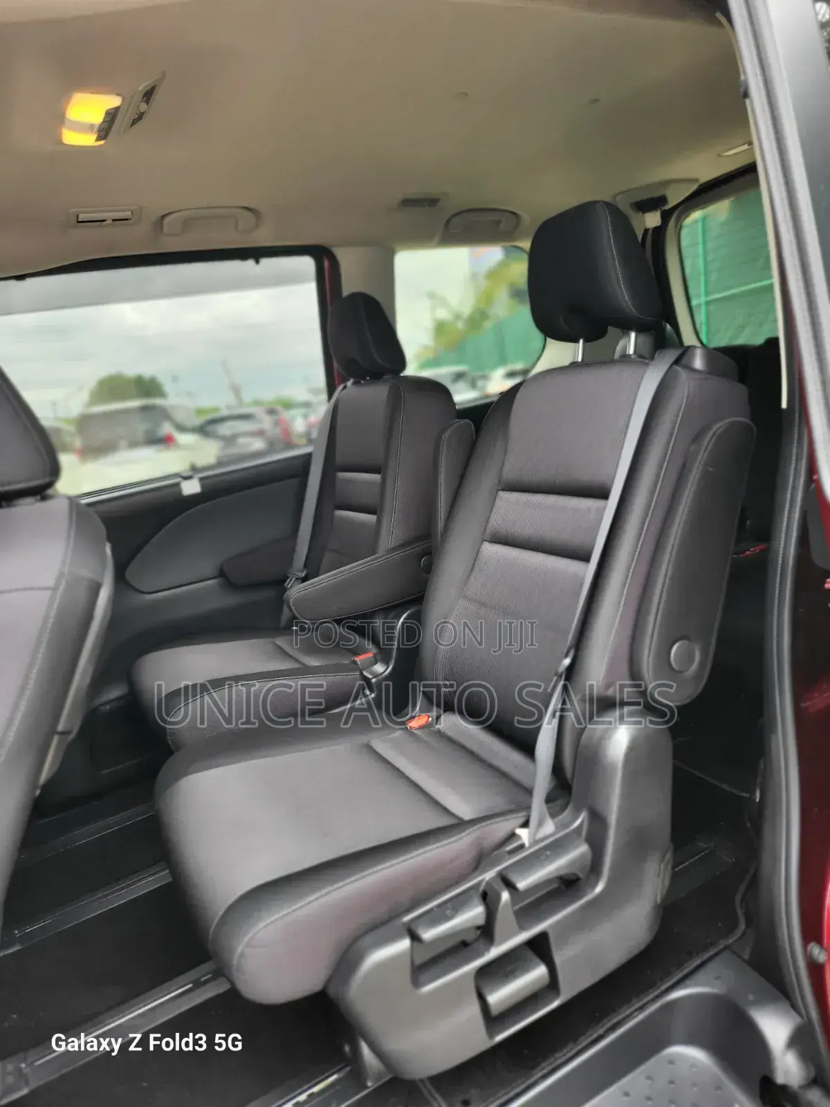Nissan Serena 2019 Maroon