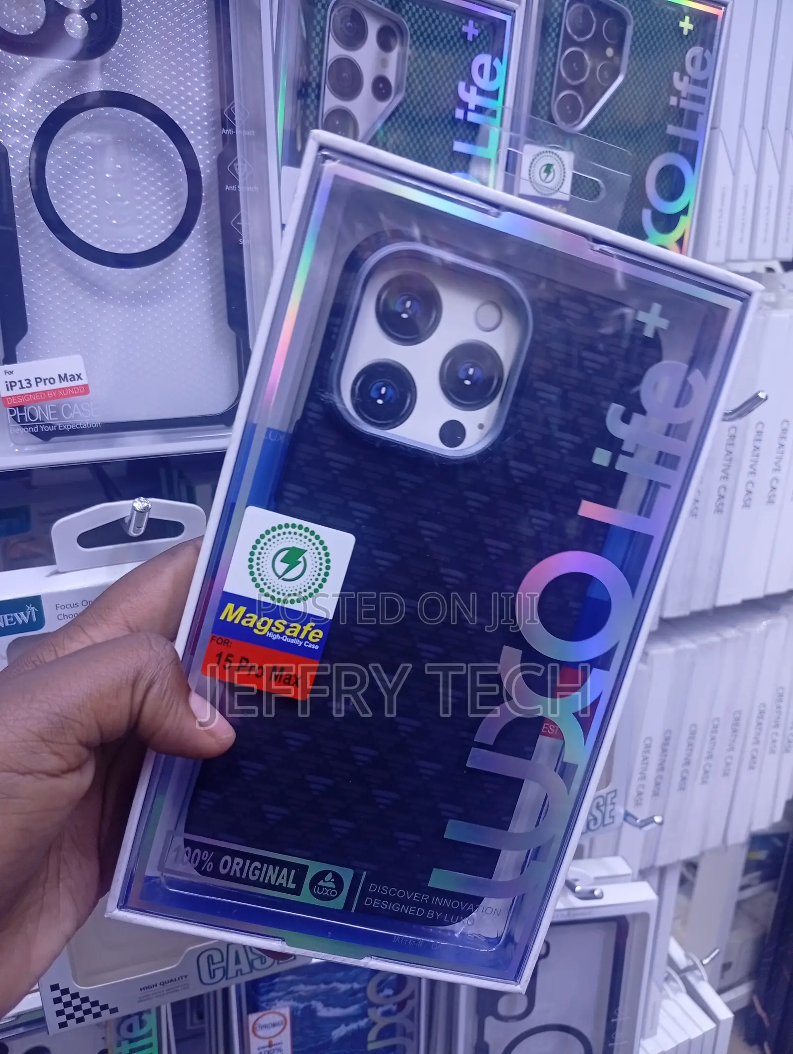 iPhone 15 Pro Max Luxo Carbon Fiber Tribal Case