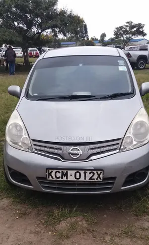 Nissan Note 2011 Silver