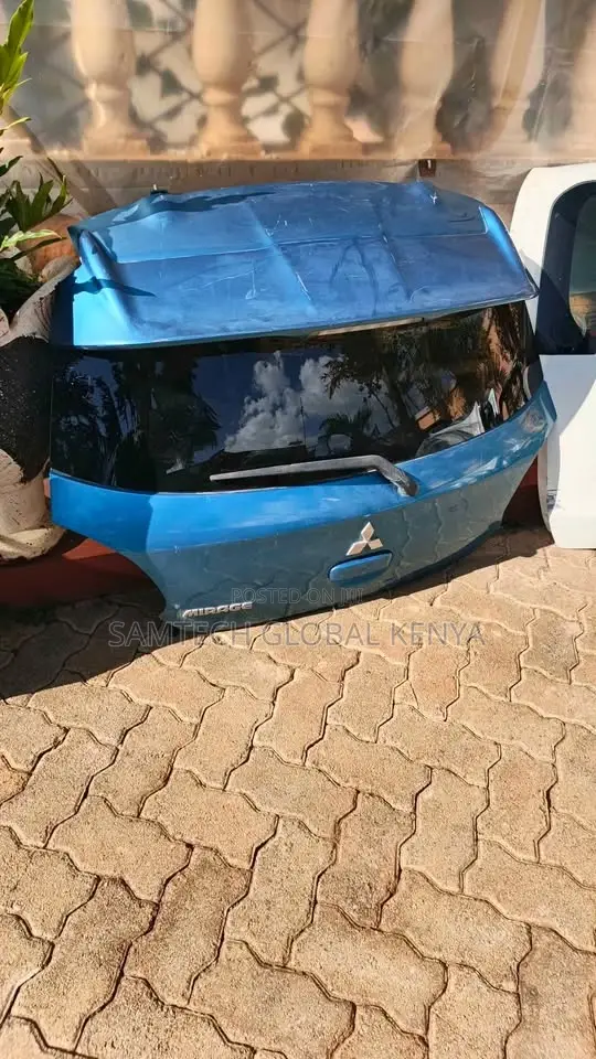 Mitsubishi Mirage Car Boot