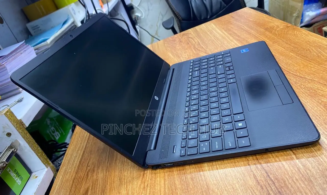Laptop HP 15-dw3031 4GB Intel Celeron HDD 500GB