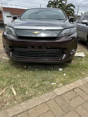 Toyota Harrier 2.0 Turbo 4WD 2017 Maroon