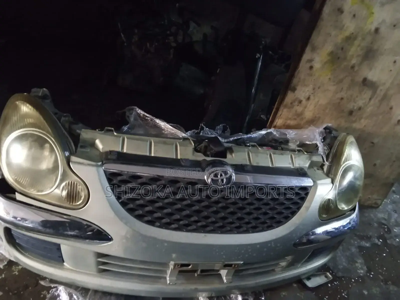 Toyota Duet Nosecut 1998–2004 Original Ex-Japan