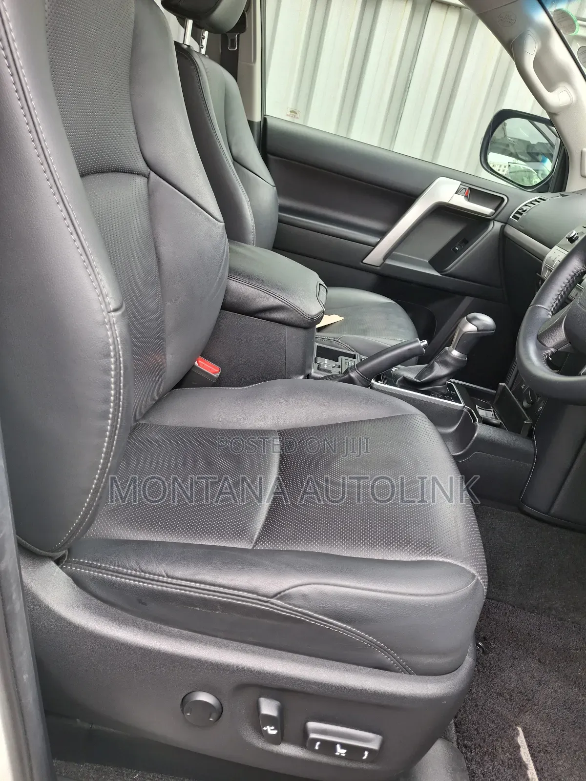 Toyota Land Cruiser Prado 2.7 2021 Pearl