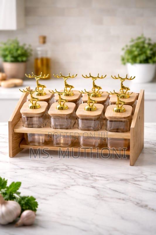 Exquisite 8 PCS Kitchen Spice Rack Set With a Bamboo Stand