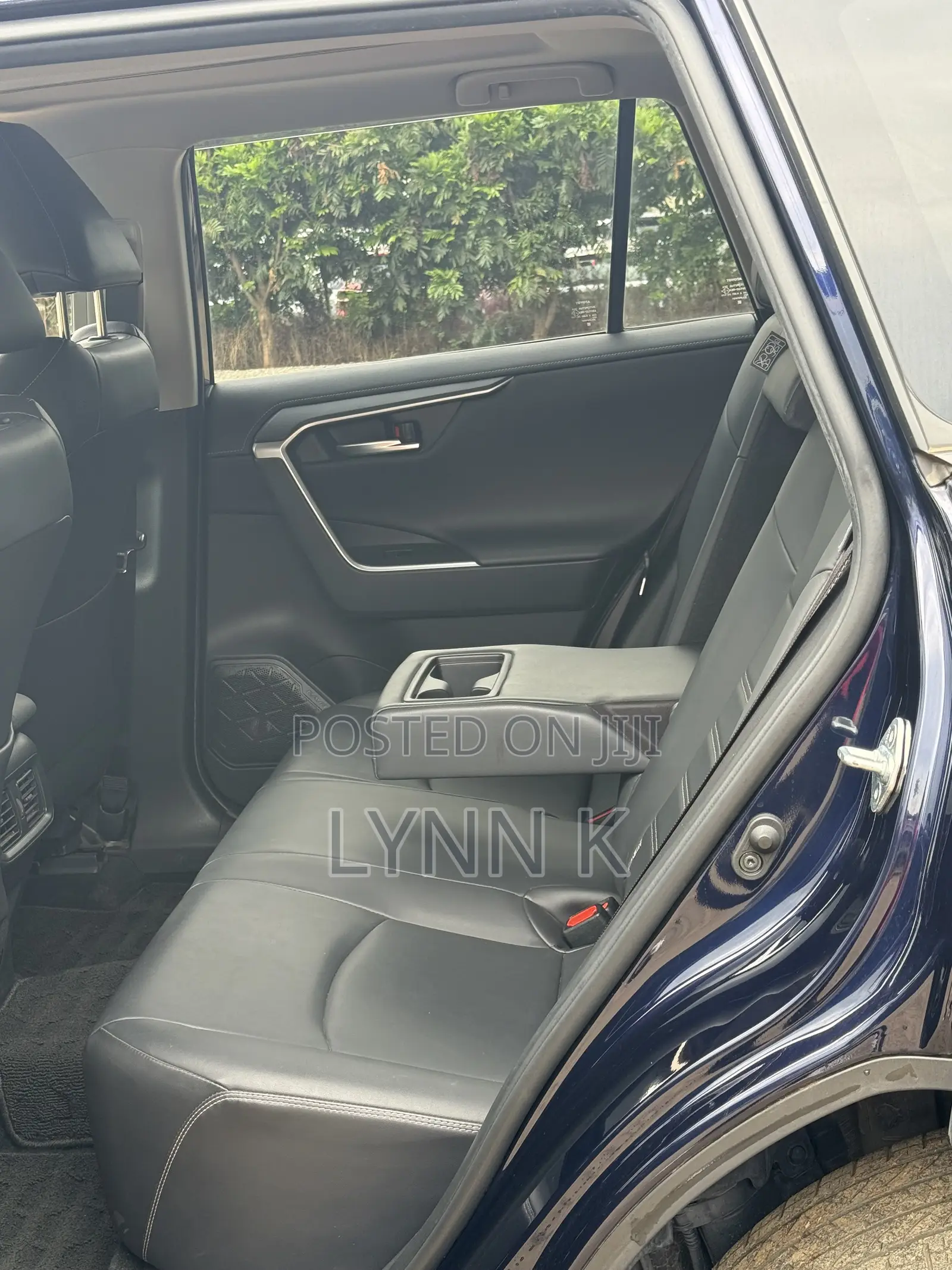 Toyota RAV4 XLE Premium AWD 2019 Black