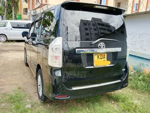 Toyota Voxy 2013 Black