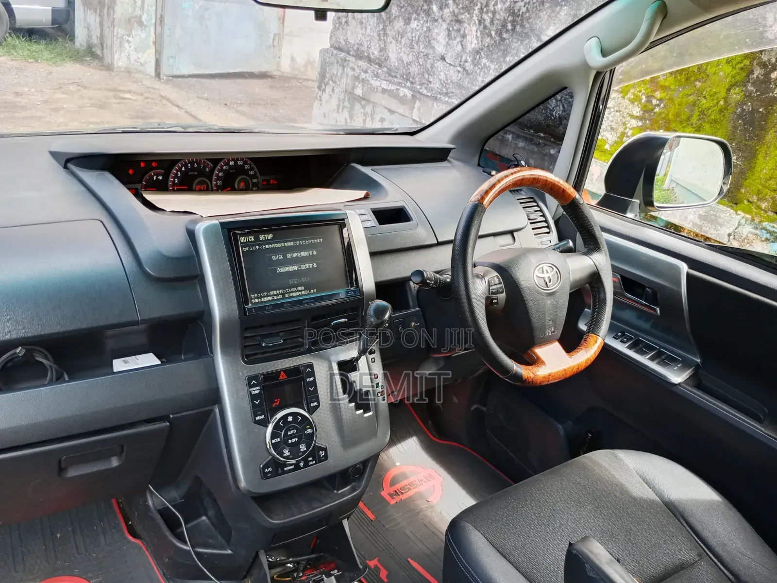 Toyota Voxy 2013 Black