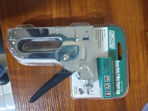 Brand New Heavy Duty Stapler Gun