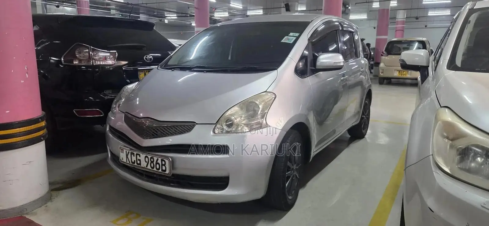 Toyota Ractis 2008 Silver