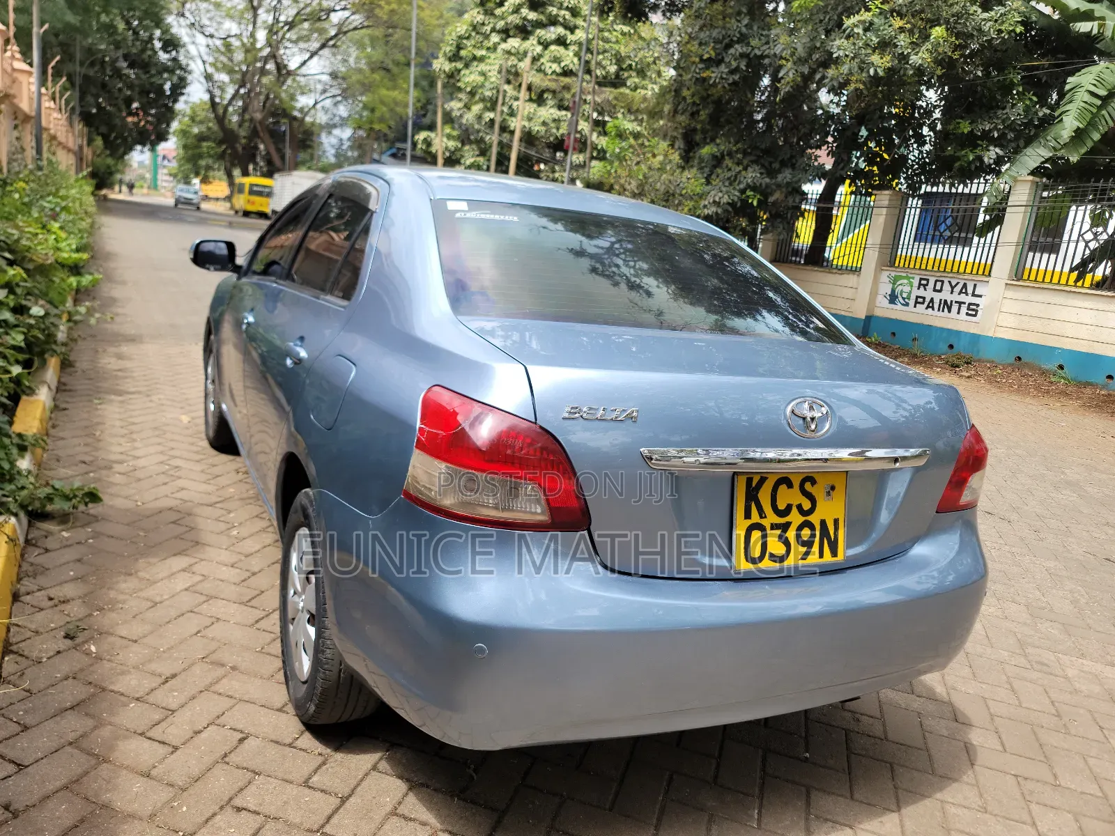 Toyota Belta 2011 Blue