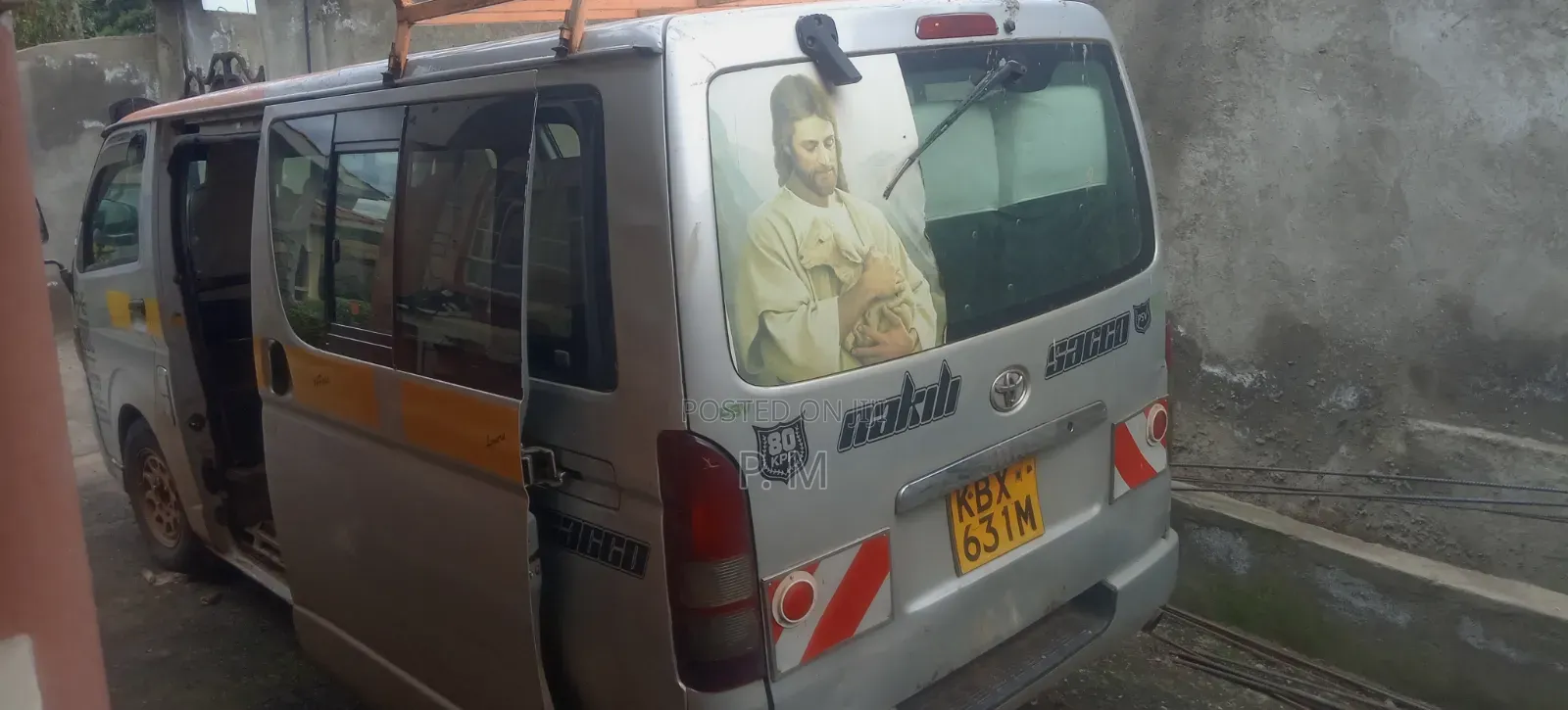 Toyota HiAce 2010 Grey