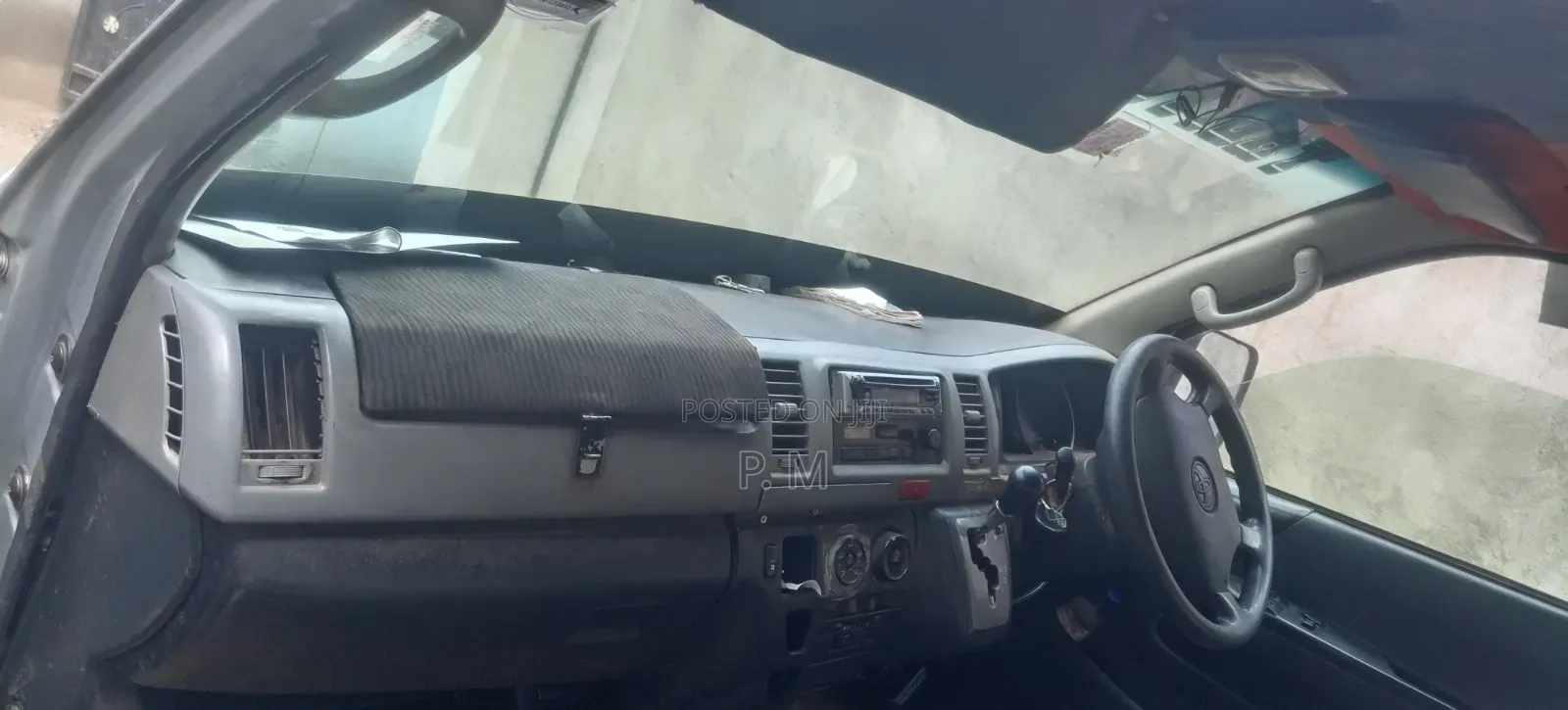 Toyota HiAce 2010 Grey