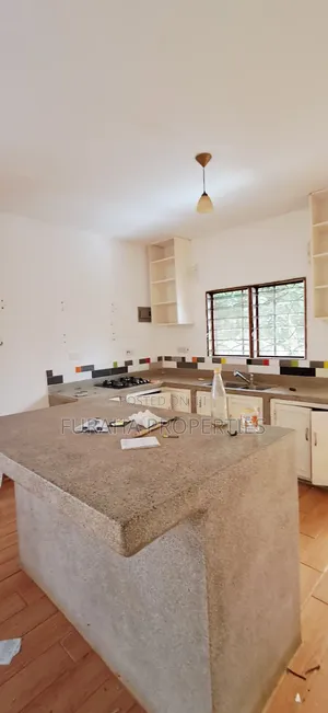 4bdrm Mansion in Malindi, Town Centre for sale