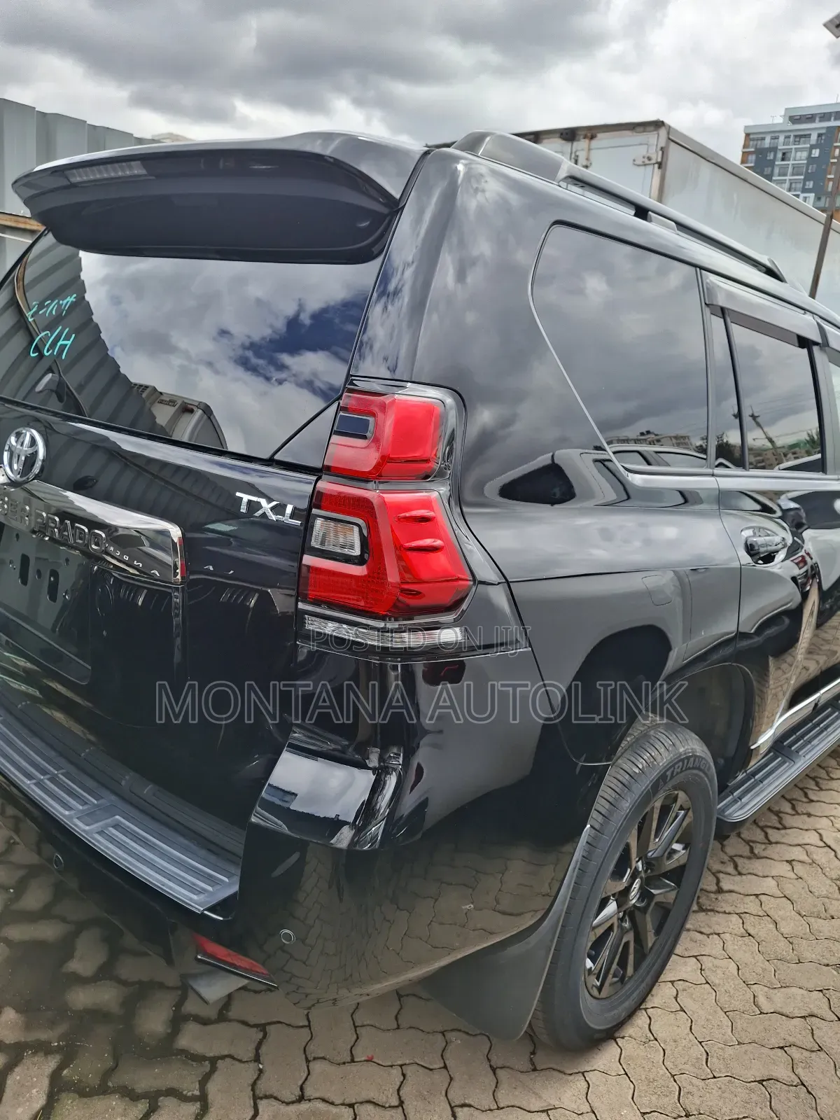 Toyota Land Cruiser Prado 2.7 2022 Black