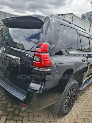 Toyota Land Cruiser Prado 2.7 2022 Black