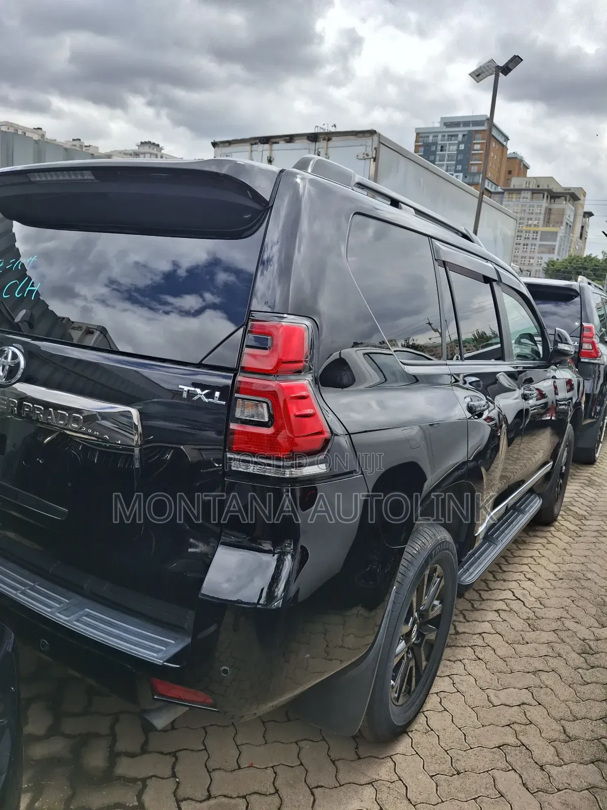 Toyota Land Cruiser Prado 2.7 2022 Black