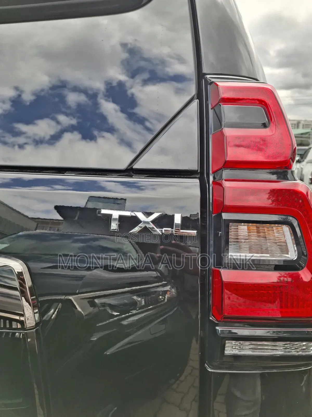 Toyota Land Cruiser Prado 2.7 2022 Black