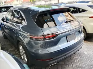 Porsche Cayenne Base AWD 2019