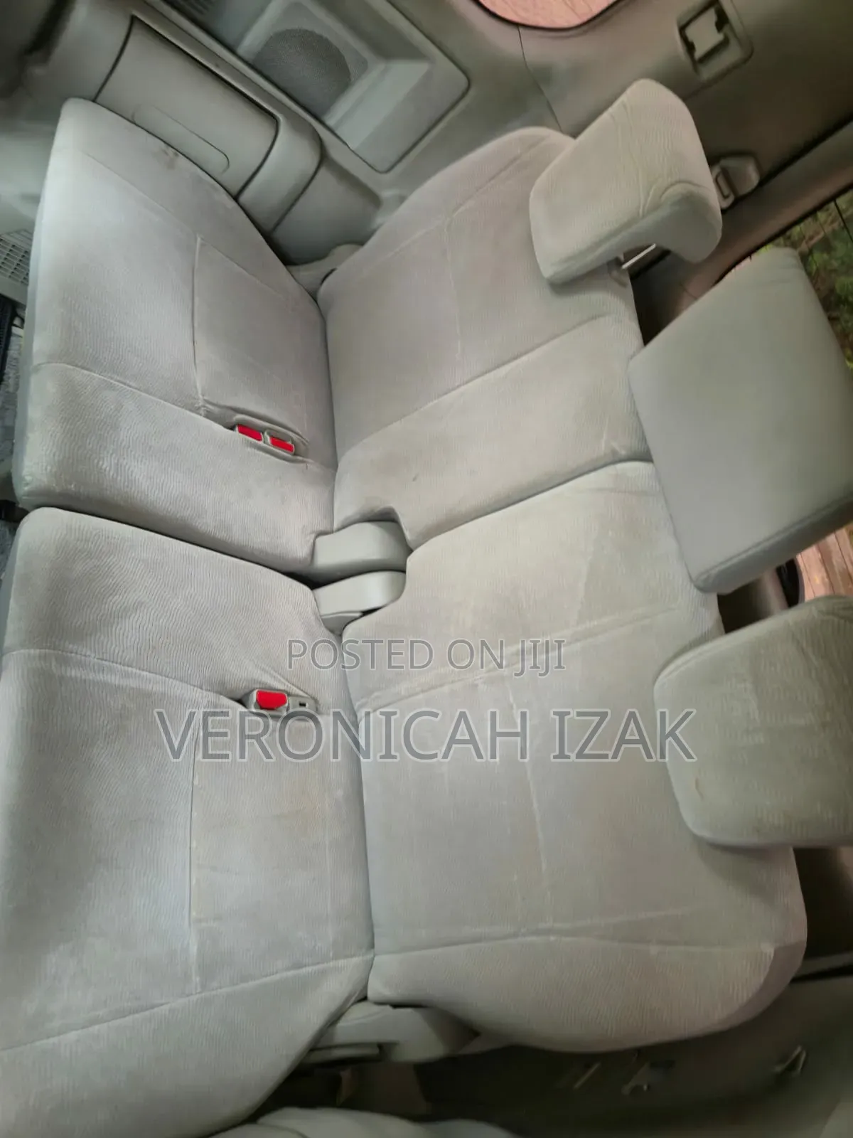 Toyota Noah 2011 White
