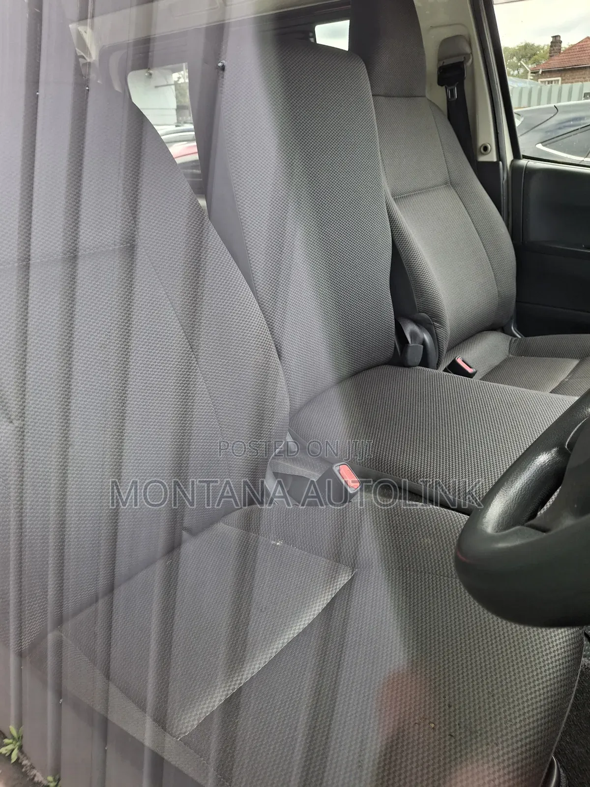 Toyota HiAce 2019 White