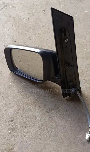 Side Mirror With Indicator Nissan Serena C25