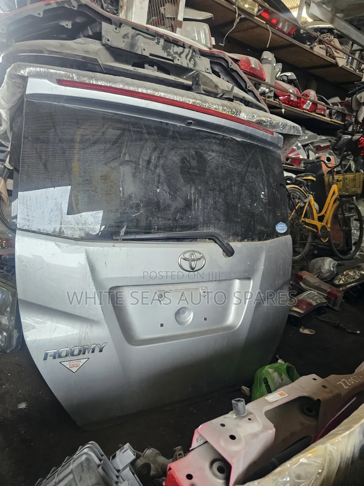 Toyota Roomey Boot/Tailgate