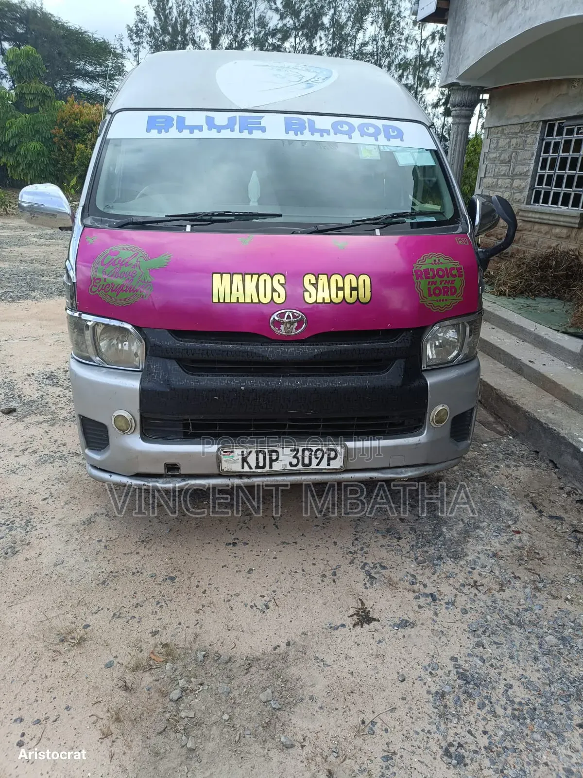Toyota HiAce 2017 Silver