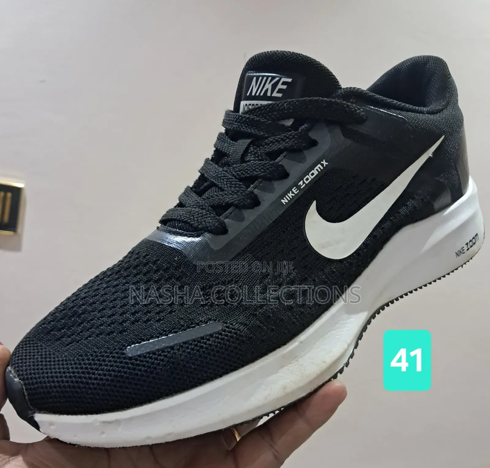 Clean Creme Sneakers