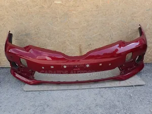 Auris 2016/2017 Bumper Red
