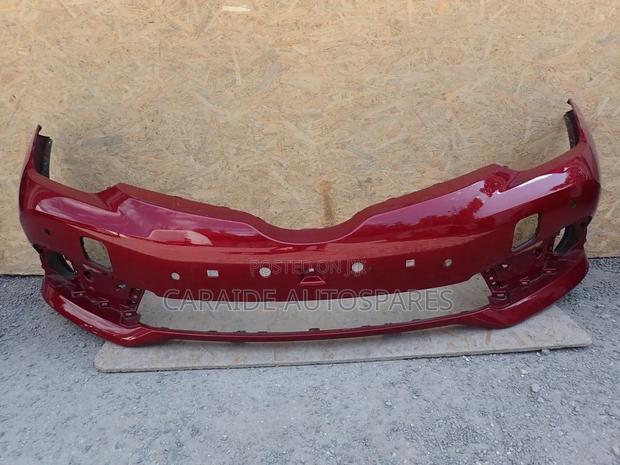 Auris 2016/2017 Bumper Red - main view