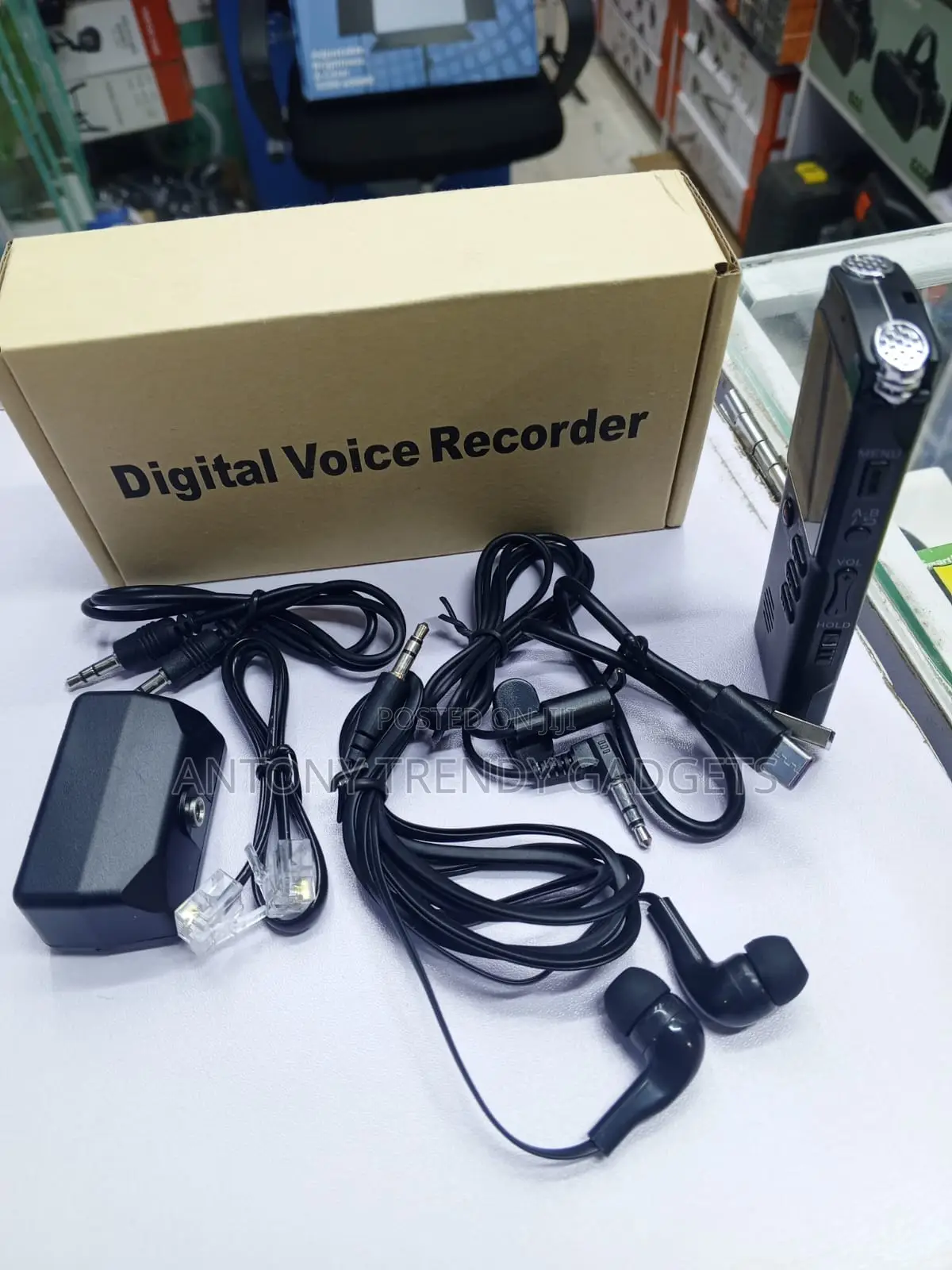 Portable 8gb Voice Recorder With Noise Reduction Technology