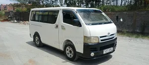 Toyota HiAce 2011 White