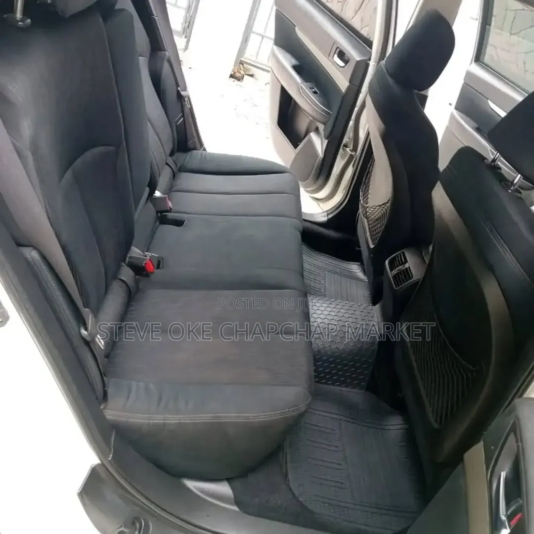 Toyota Voxy 2015 Silver