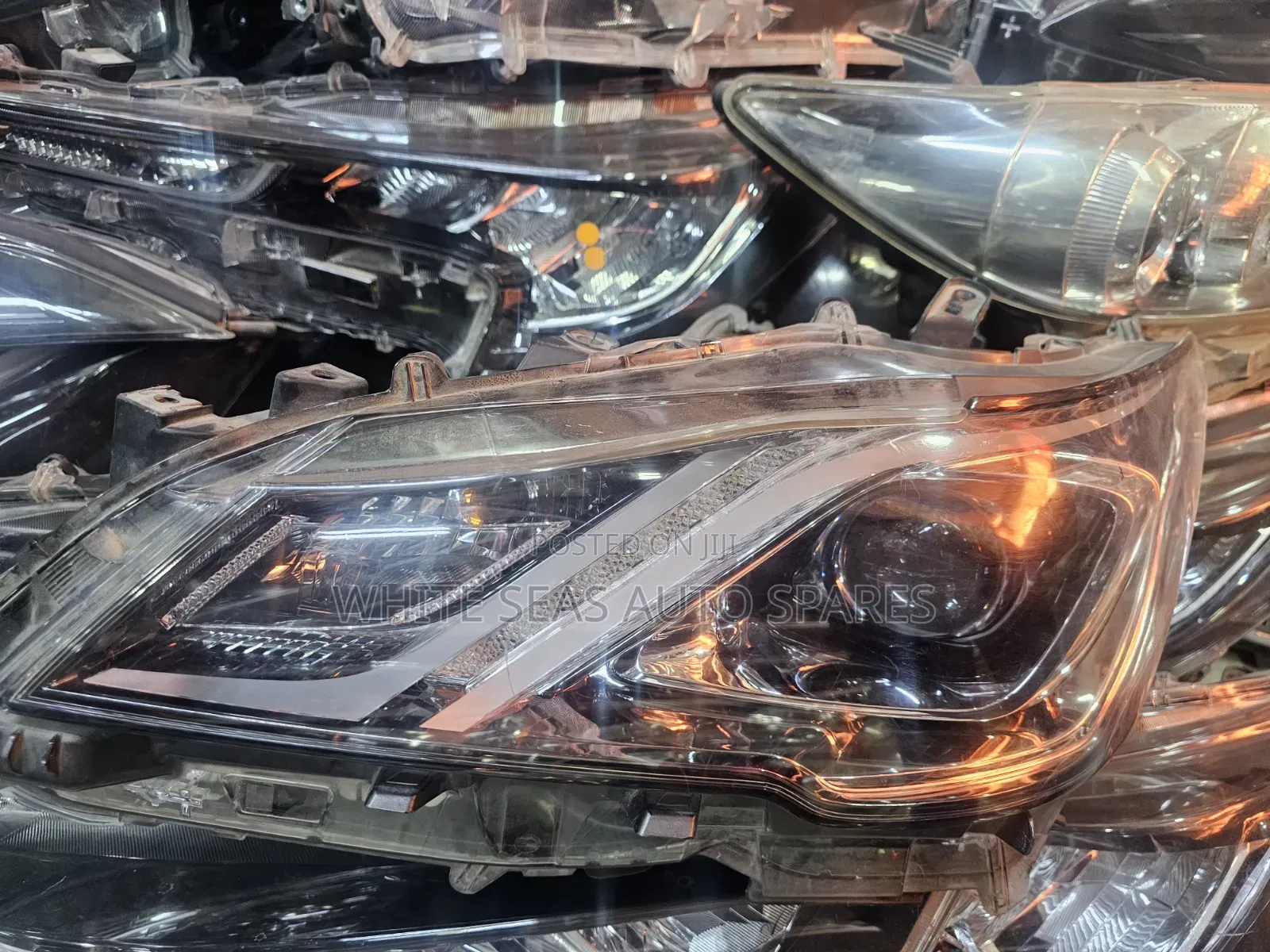 Crown 2018 Headlight