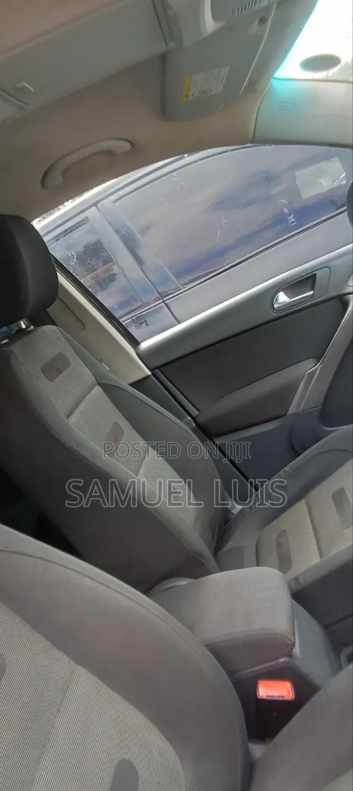 Volkswagen Tiguan 2009 Black