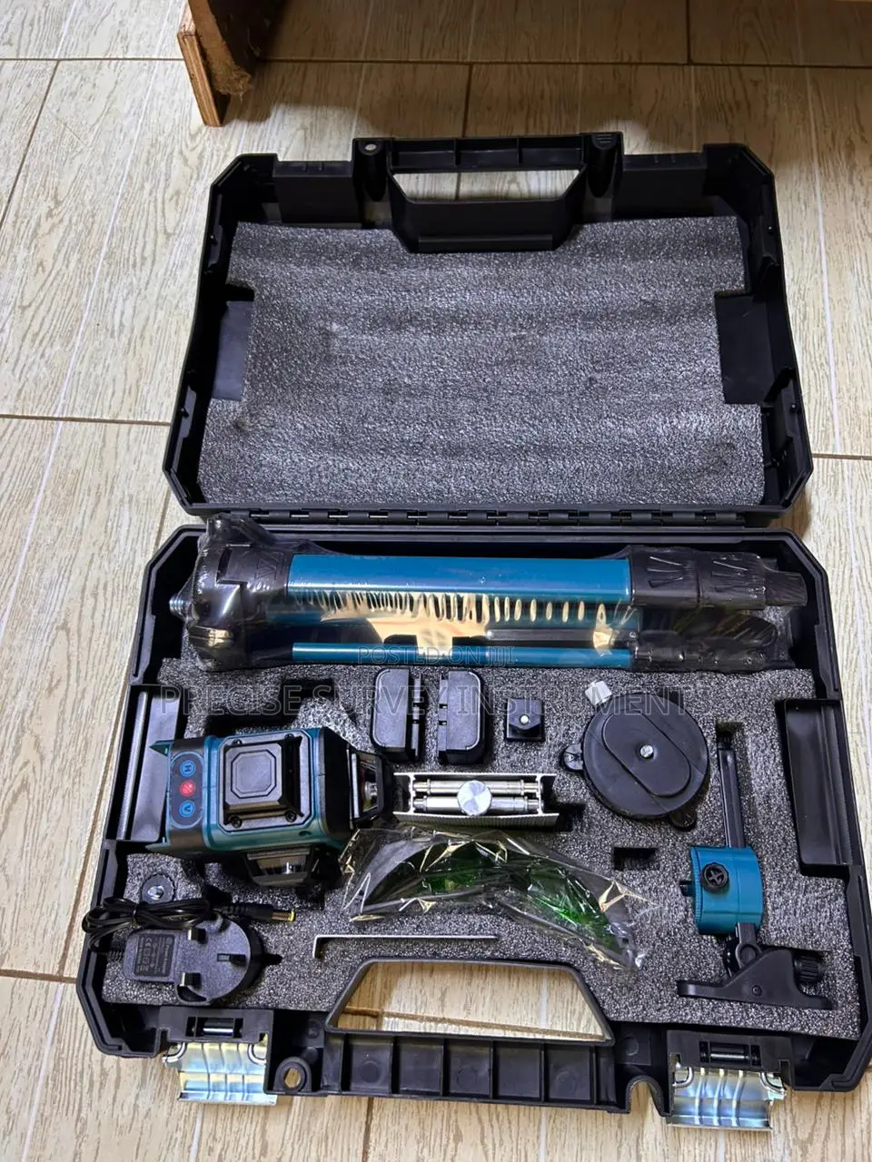 Heavy-Duty 16-Line Laser Level for Indoor Outdoor Use