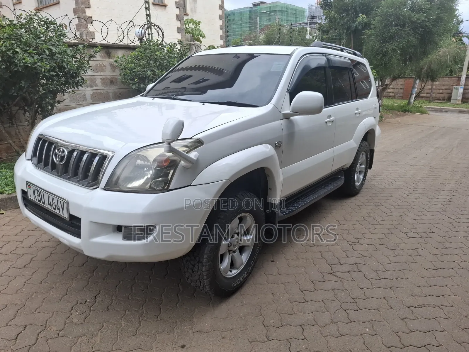 Toyota Land Cruiser Prado 2006 White