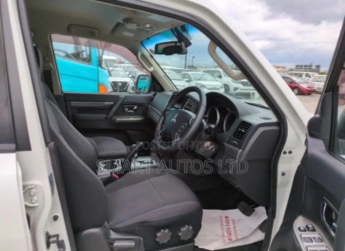 Mitsubishi Pajero 2019 Pearl