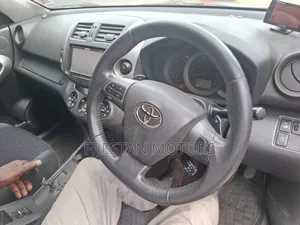 Toyota Vanguard 2012 Black