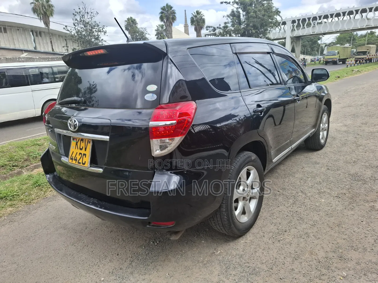 Toyota Vanguard 2012 Black