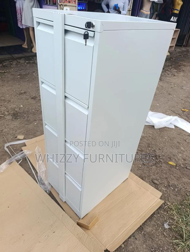 File Cabinet With Locking Mechanism - main view