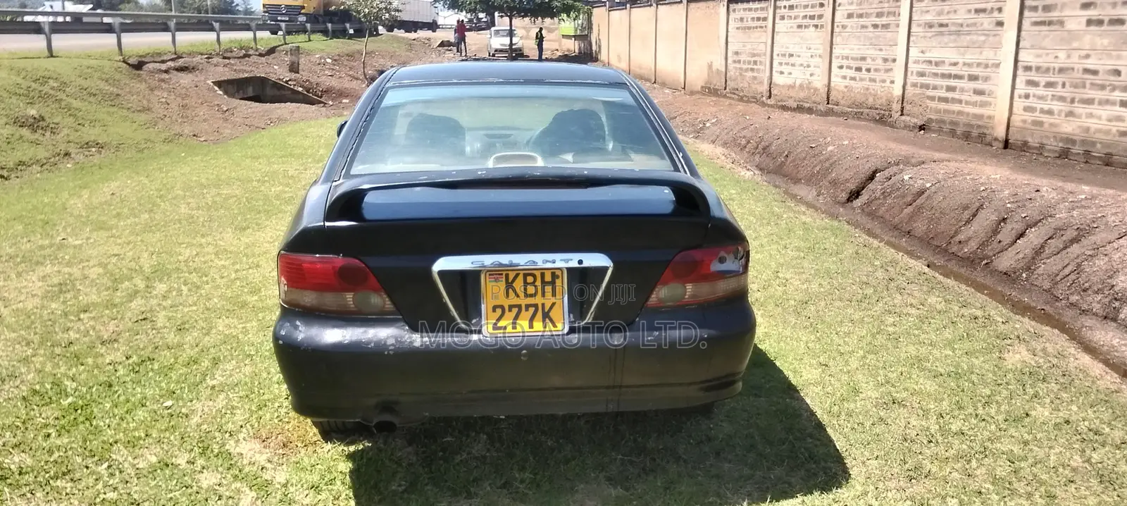 Mitsubishi Galant 2000 Black