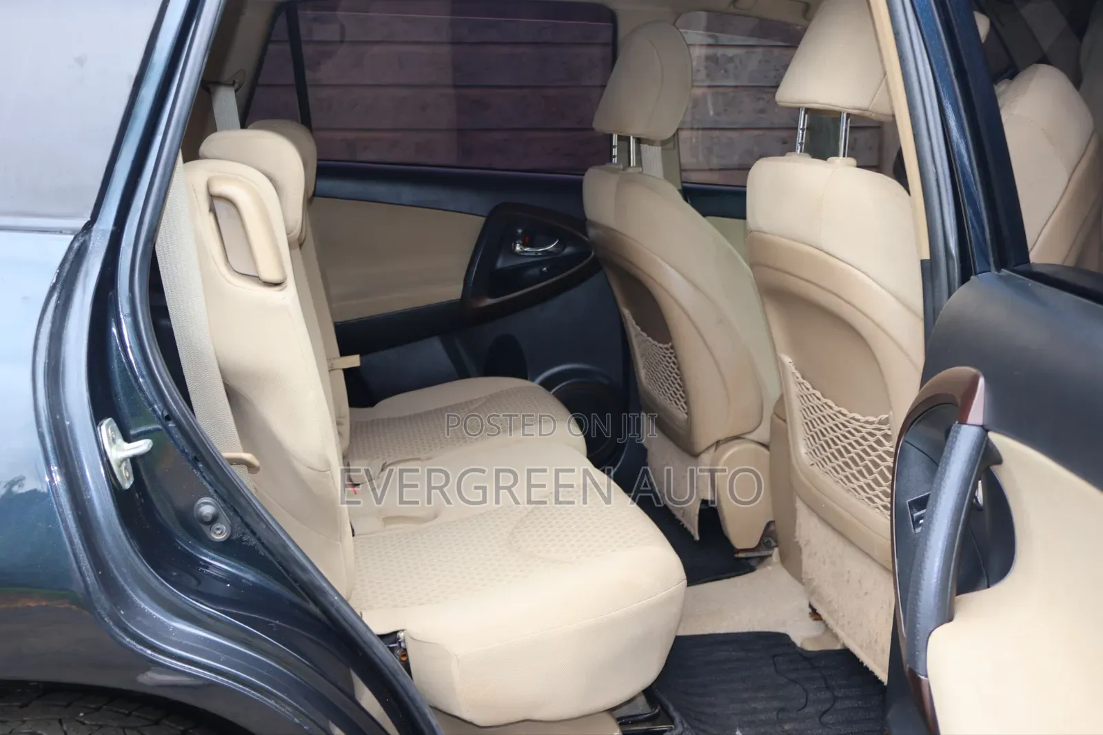 Toyota Vanguard 2012